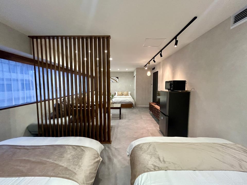 Bed, Living room