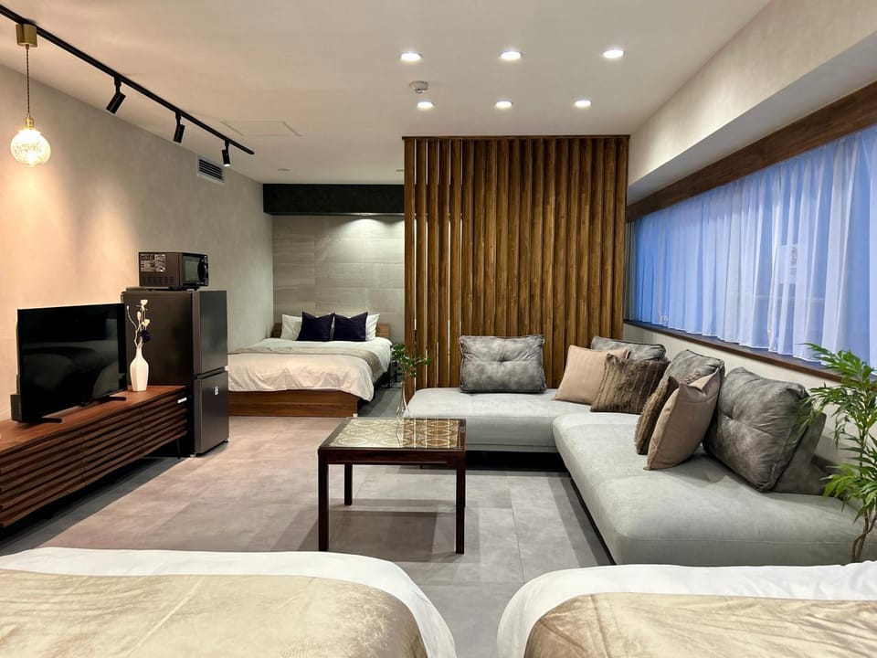 Bed, Living room