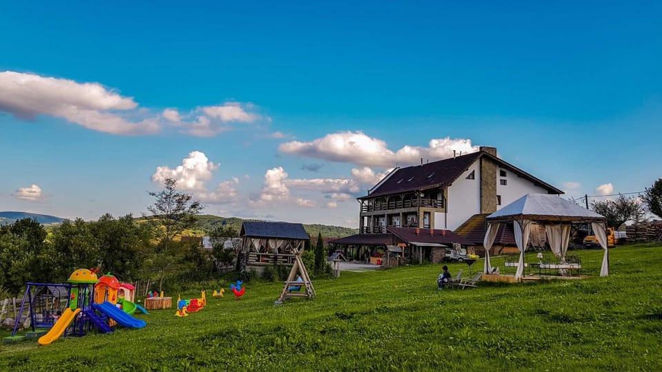 Casa Bradet Country House in Brașov County