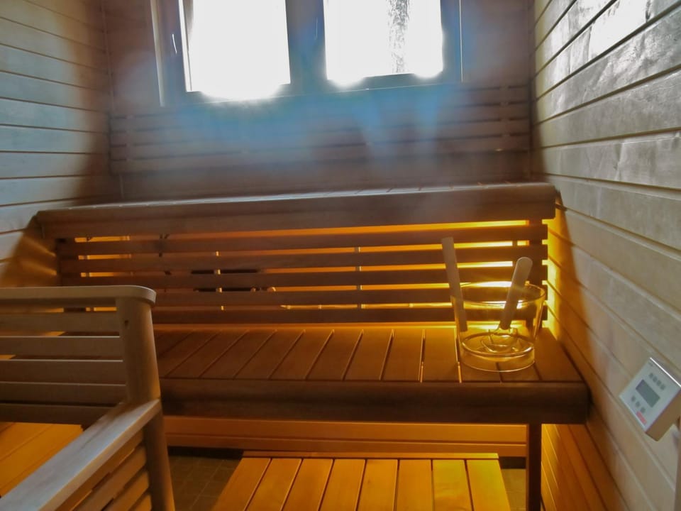 Day, Sauna