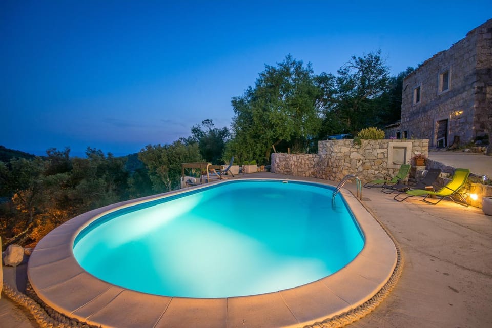 Patio, Swimming pool