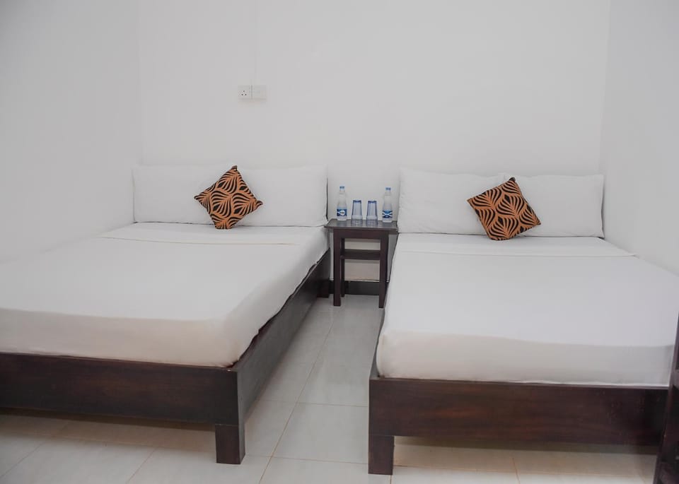 Trinco Relax Hut Bed and Breakfast in Sri Lanka