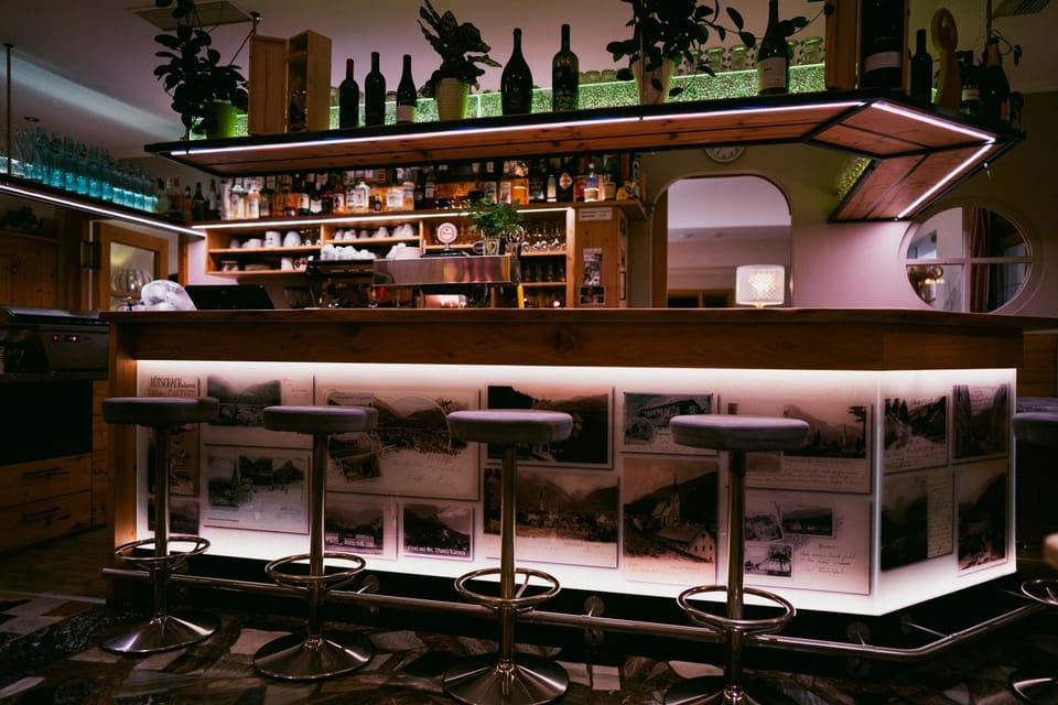 Lounge or bar, Drinks