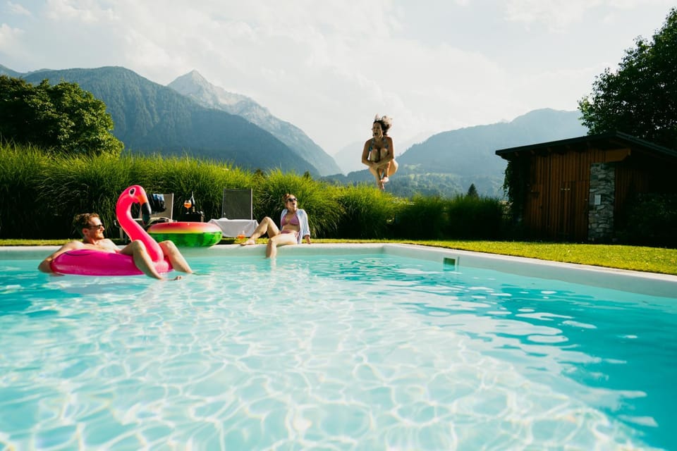 Swimming pool, Swimming pool