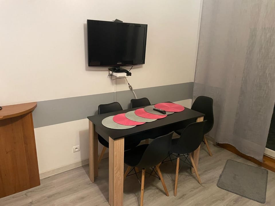 Apartamenty Przy Deptaku Apartment in Lower Silesian Voivodeship