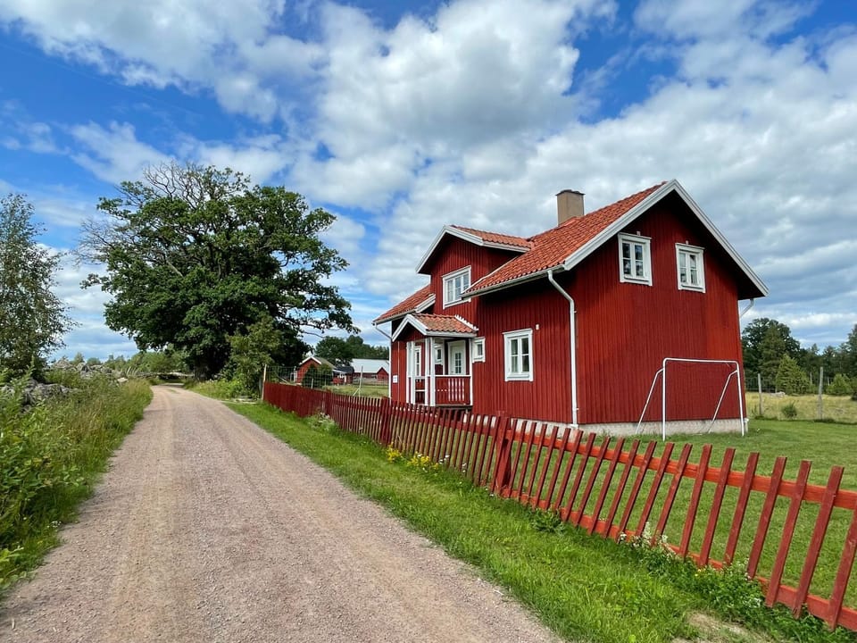 Property building, Spring, Day