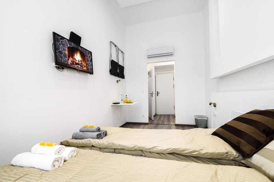 TV and multimedia, Bedroom