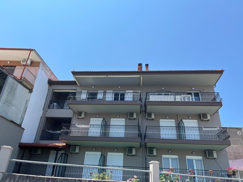 Property building, Balcony/Terrace