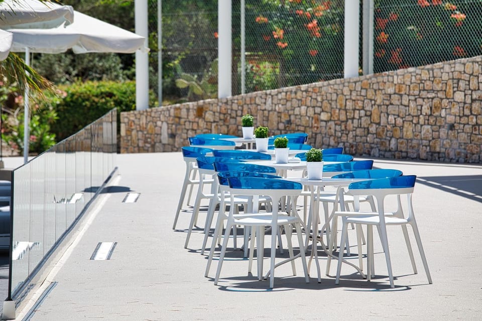Lounge or bar