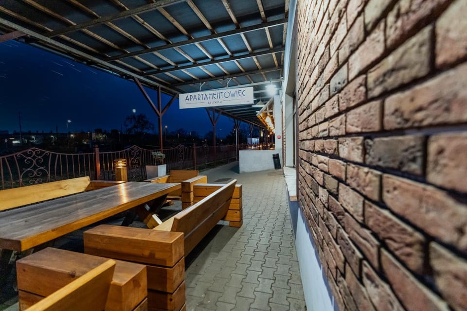 Facade/entrance, Night, Balcony/Terrace