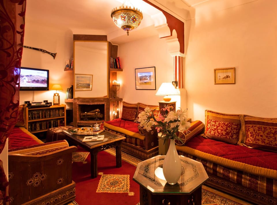 Communal lounge/ TV room