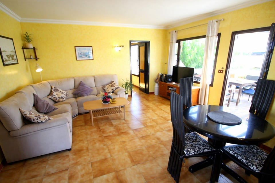 App 8A - Sonniger Balkon, sehr ruhig, 180 cm Bett, 100 m zum Strand Apartment in Puerto del Carmen