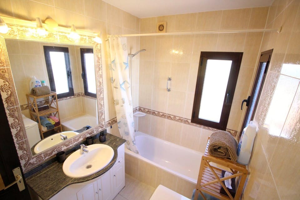 App 8A - Sonniger Balkon, sehr ruhig, 180 cm Bett, 100 m zum Strand Apartment in Puerto del Carmen