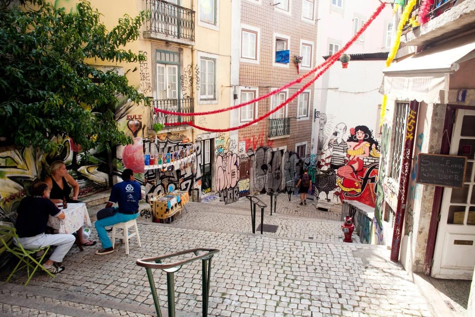 Downtown Comfy Suite Apartment in Lisbon