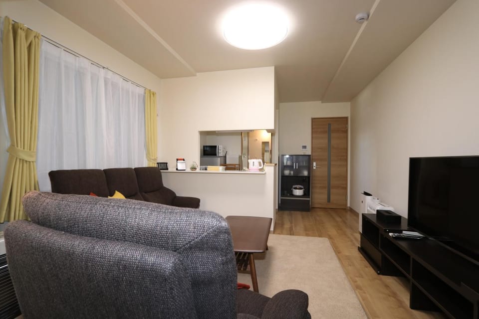 Communal lounge/ TV room, Living room