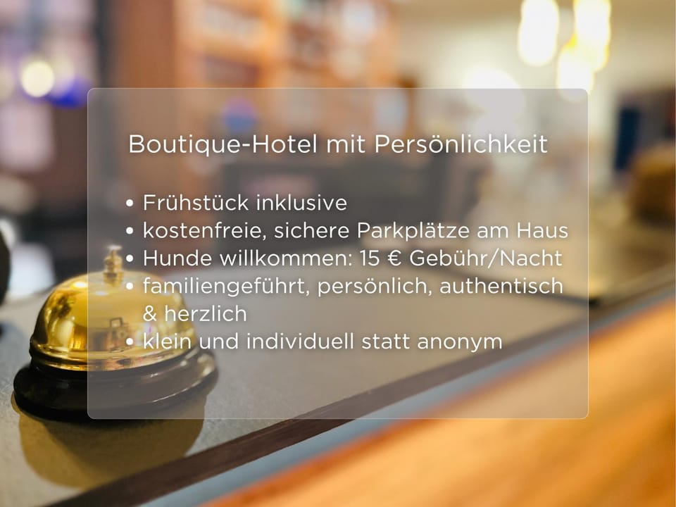 Staff, Animals, Text overlay, Pets, Guests, Meals, Breakfast, Continental breakfast, Buffet breakfast, Family, Parking, pet friendly