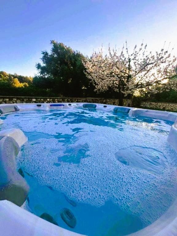 Natural landscape, Hot Tub