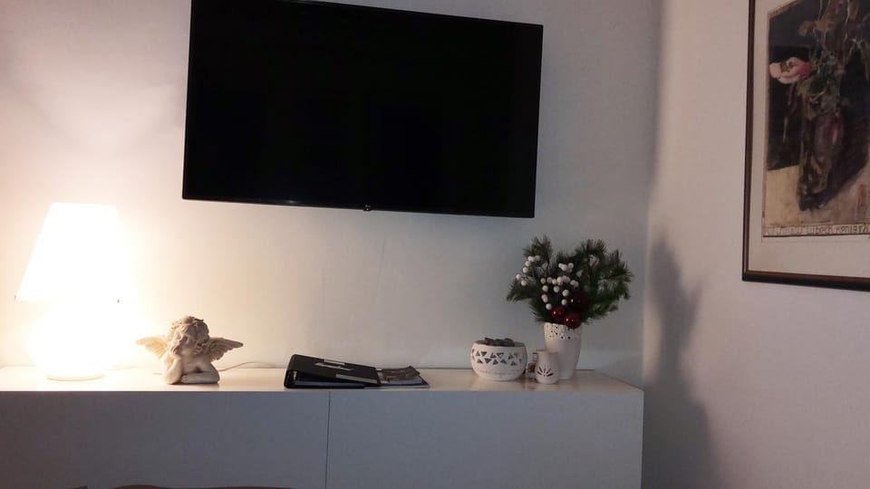 Living room, Decorative detail