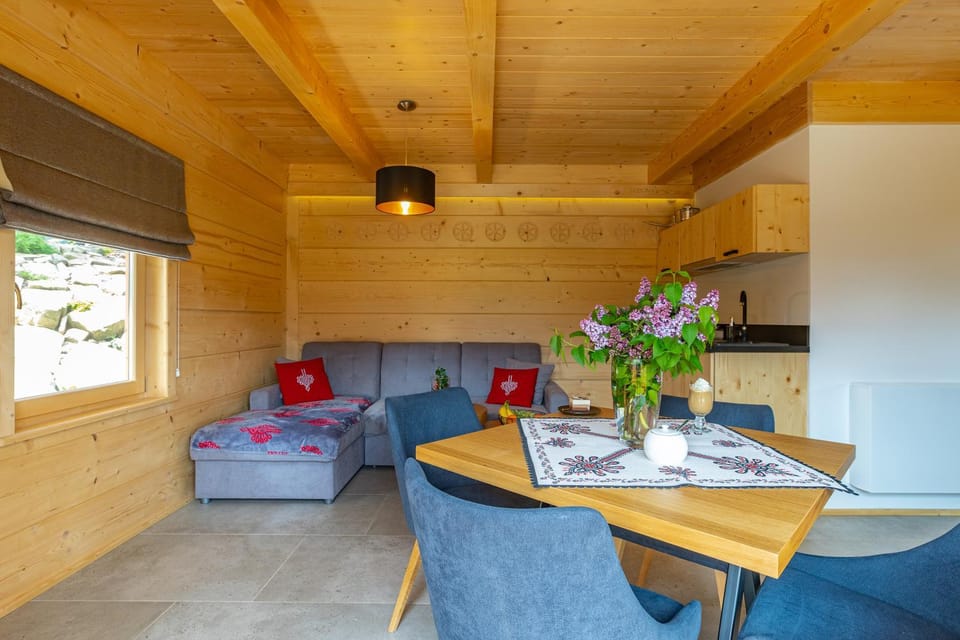 Kitchen or kitchenette, Living room, Dining area