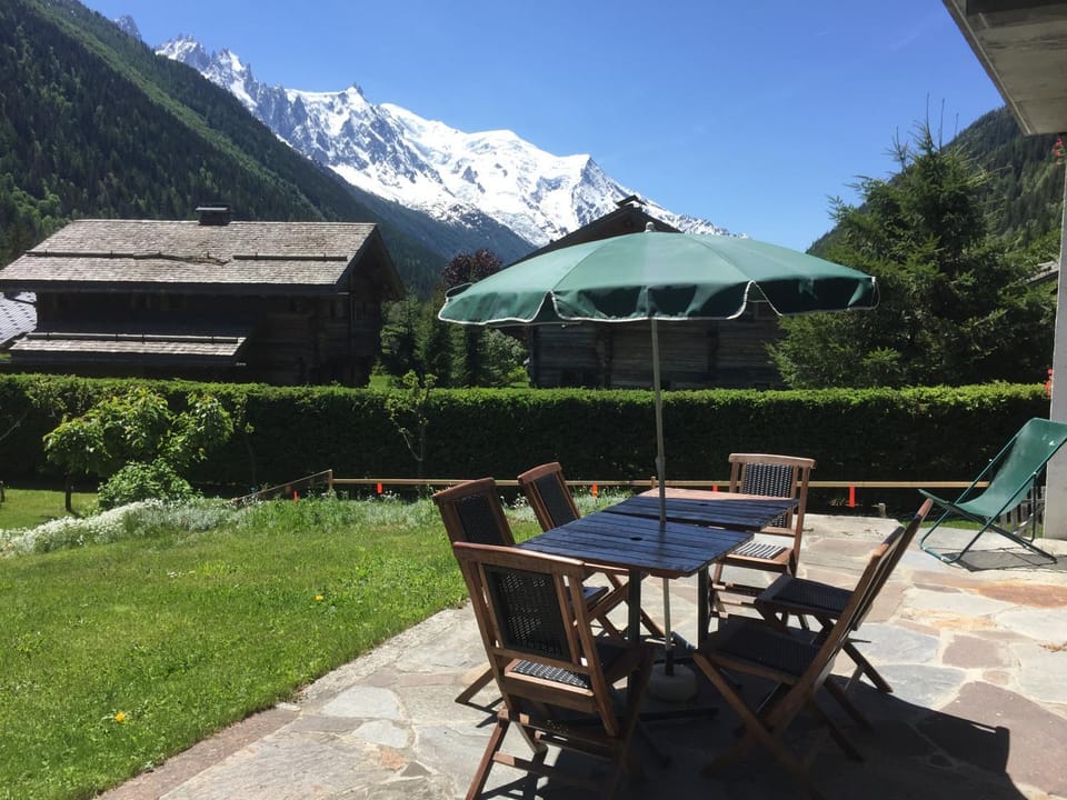 Patio, Spring, Mountain view