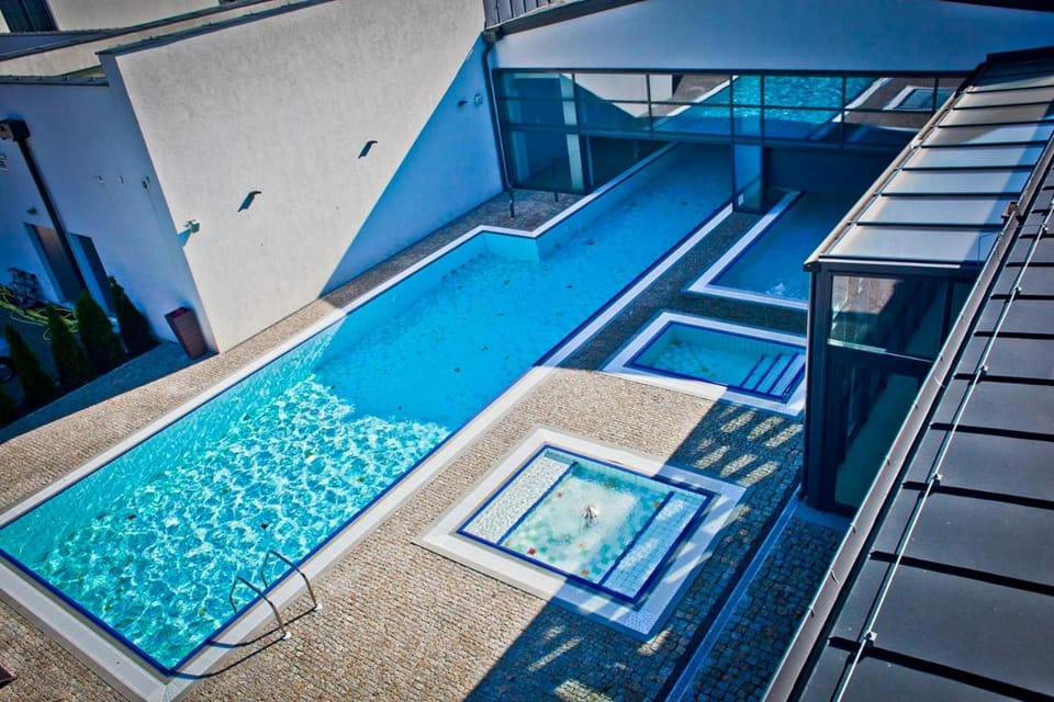 Pool view, Swimming pool