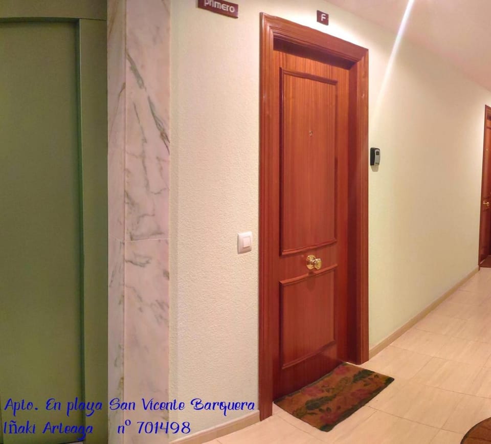 EN PLAYA SAN VICENTE DE LA BARQUERA Apartment in Western coast of Cantabria