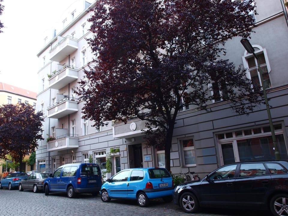 Property building, Day