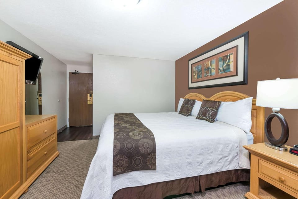 Photo of the whole room, On site