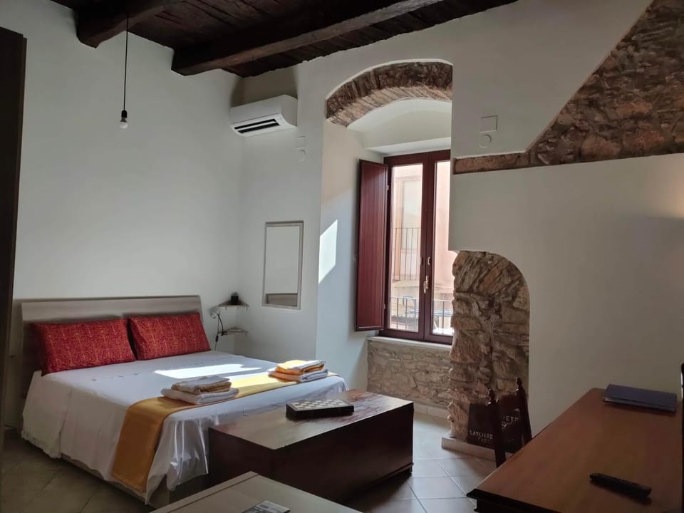 La Pietra Antica Apartment in Paola