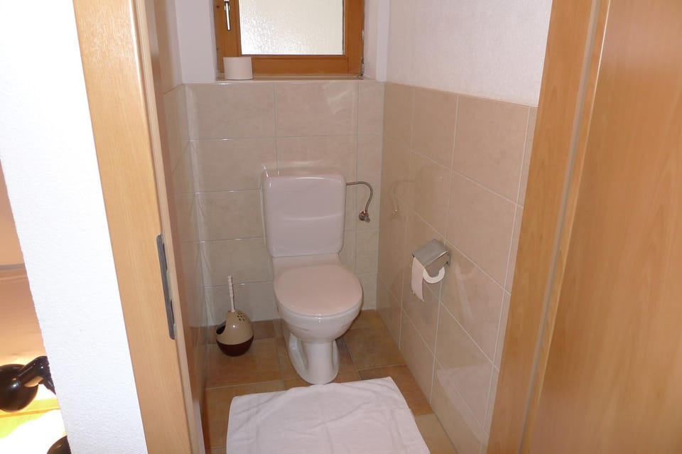 Toilet, Bathroom