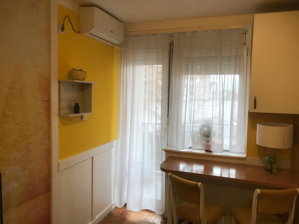 Dining area, air conditioner