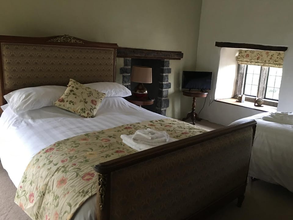 Great House Guest House Bed and Breakfast in Llantwit Major