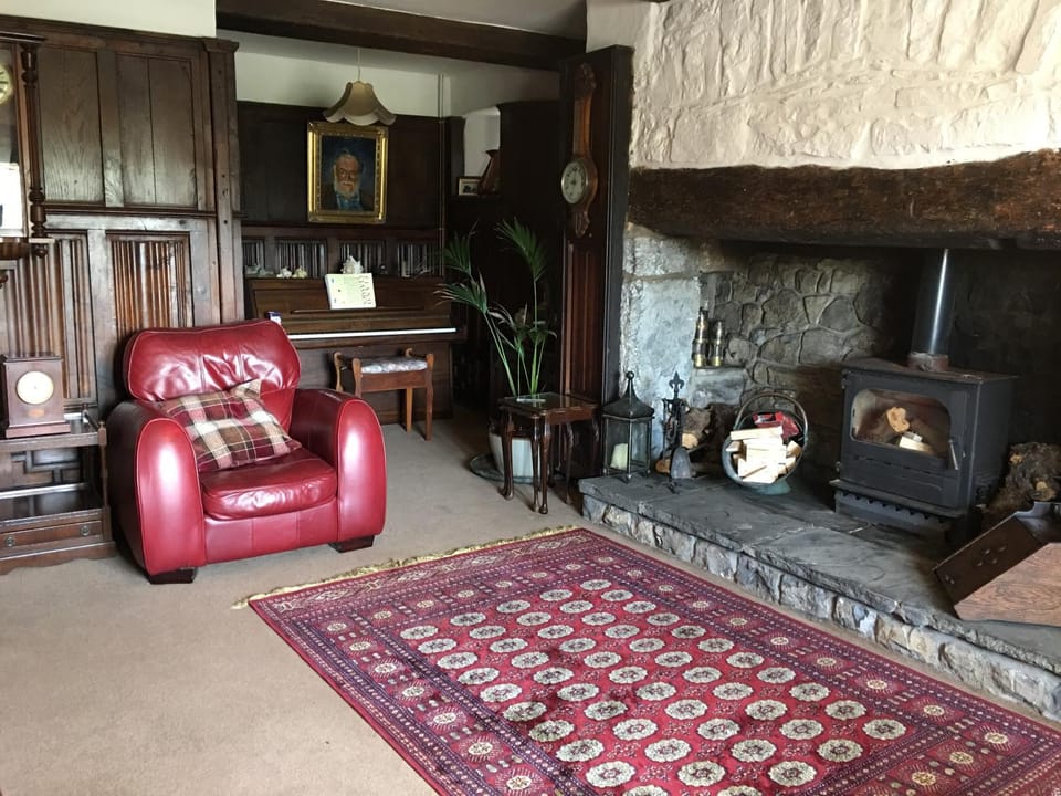 Great House Guest House Bed and Breakfast in Llantwit Major