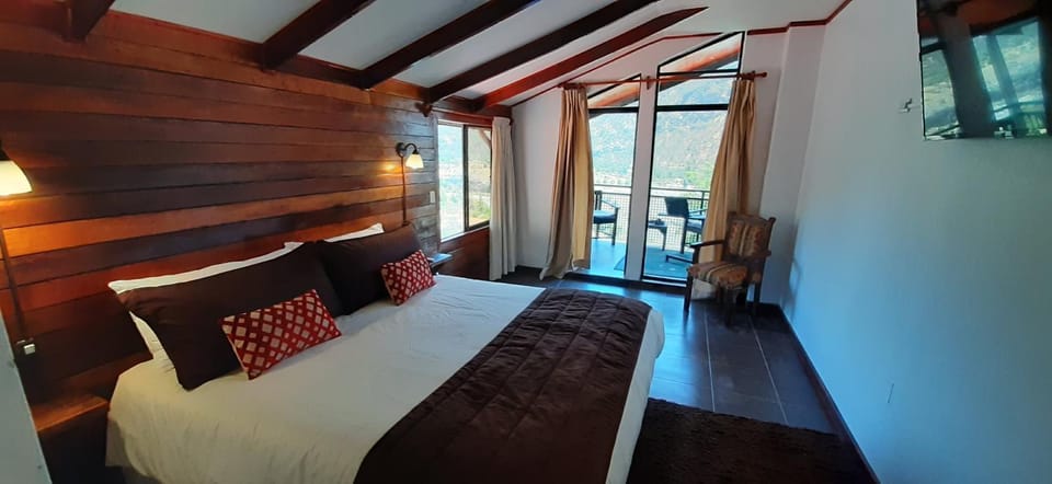 Bed, TV and multimedia, Photo of the whole room, Evening entertainment, Bedroom