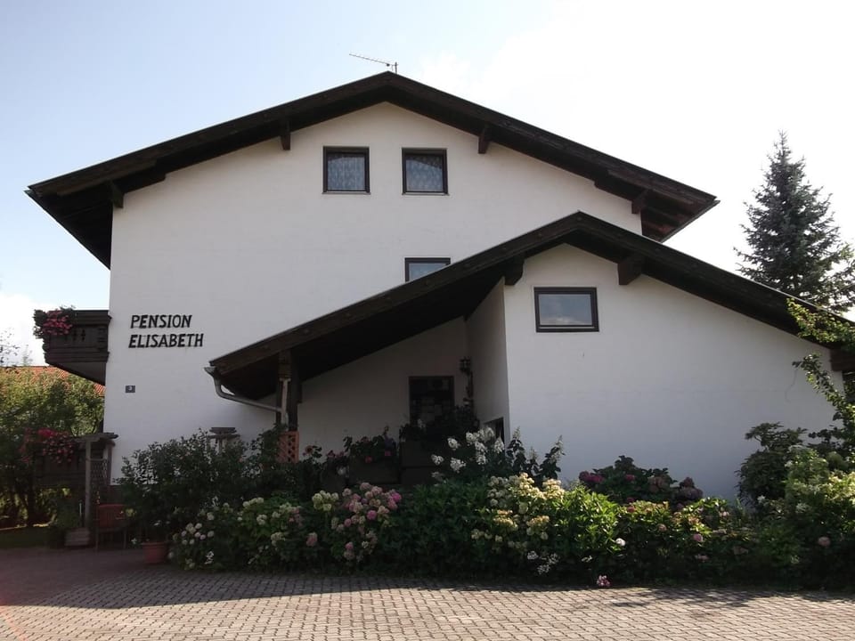 Pension Elisabeth Bed and Breakfast in Carinthia, Austria