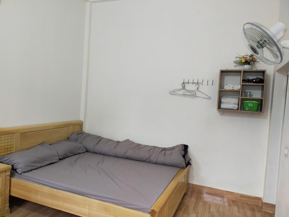 Bed, Living room