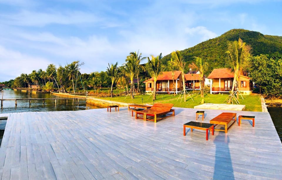 Day, Natural landscape, Sea view, Area and facilities