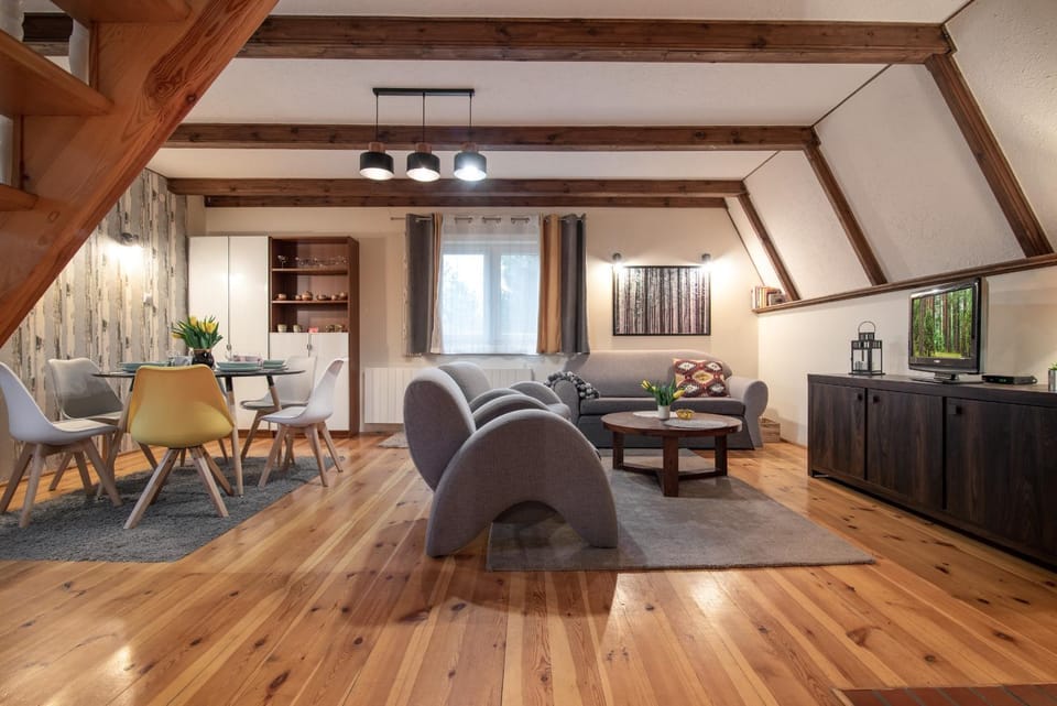 Communal lounge/ TV room, Bed