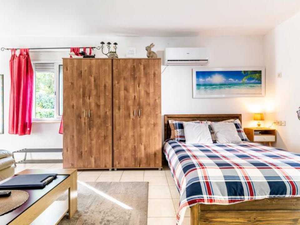 Bed, Photo of the whole room, Bedroom, wardrobe, air conditioner