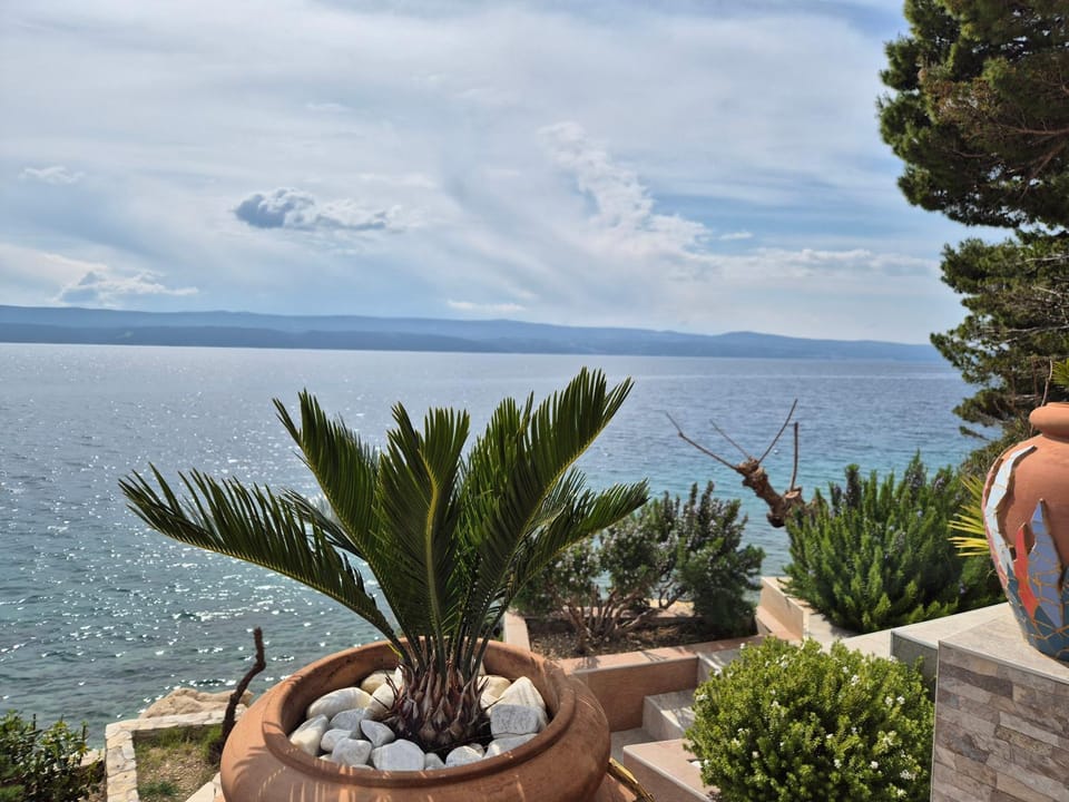 Duplex Laurentis - private pool - beachfront - newly built Villa in Split-Dalmatia County