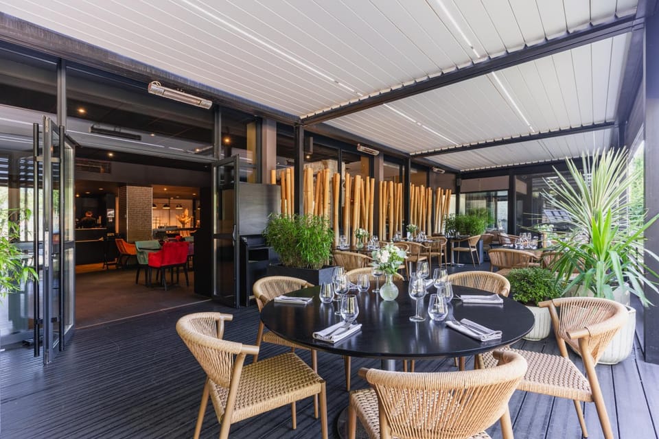 Restaurant/places to eat, Banquet/Function facilities