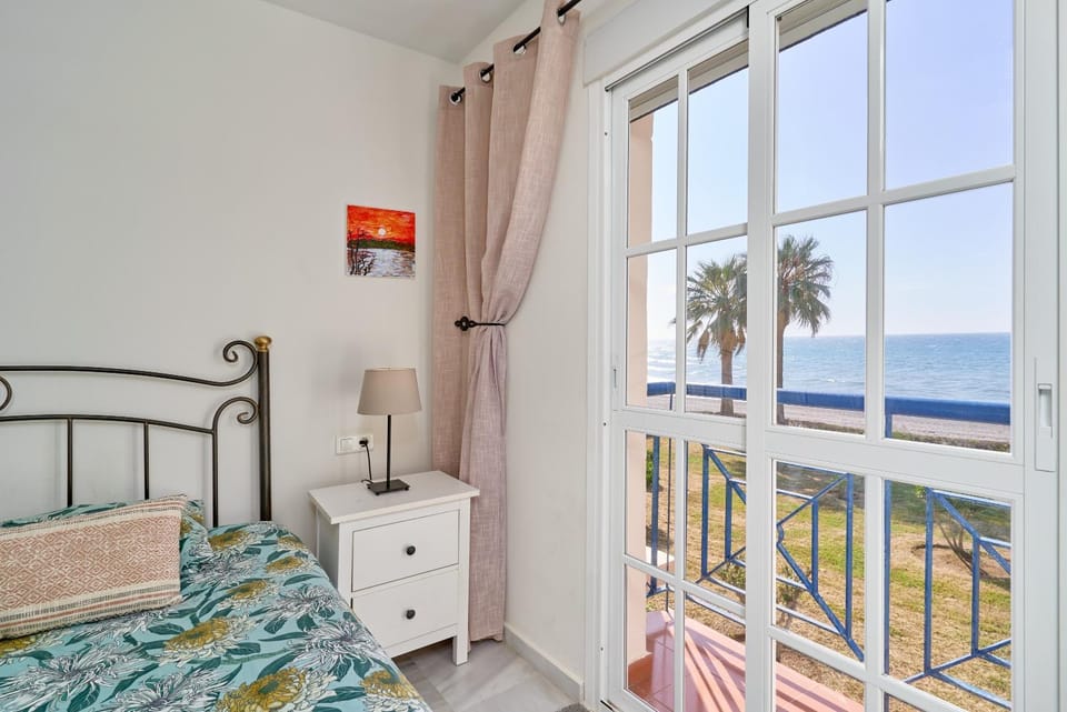 Property building, Living room, Bedroom