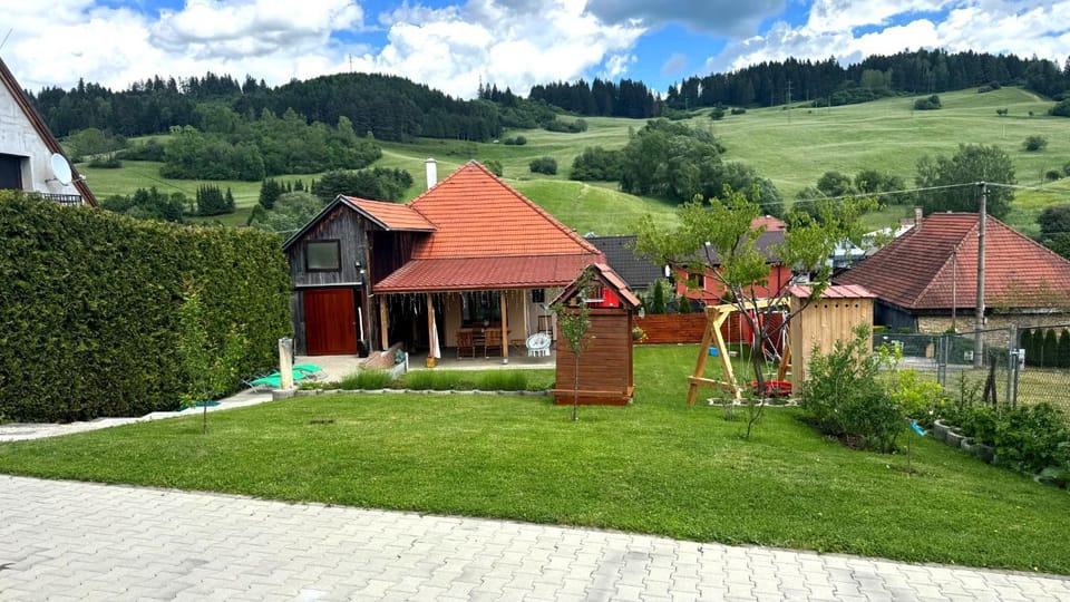 Property building, Garden, Garden view