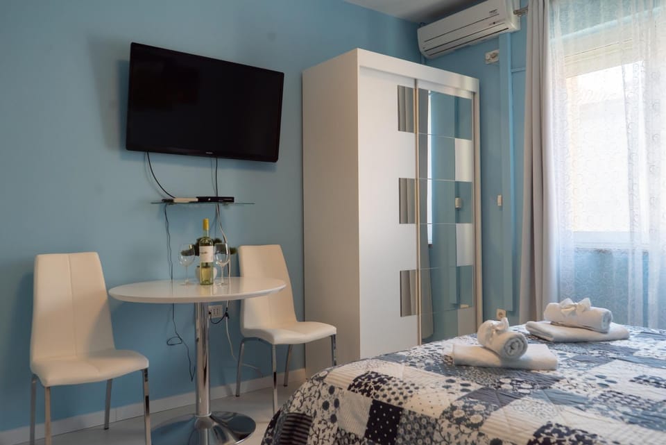 TV and multimedia, Bedroom