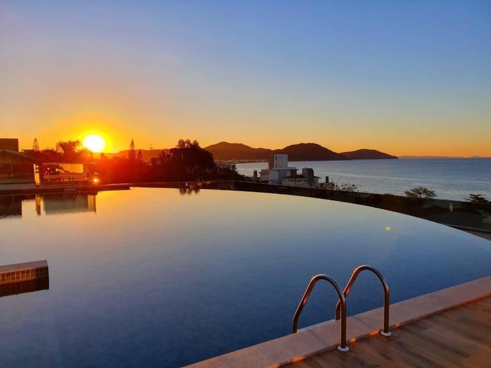 Ingleses - Infinity Pool Apartment in Florianopolis