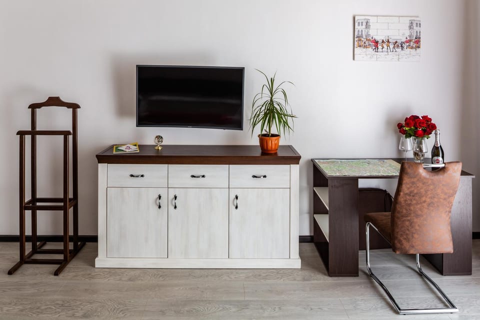 LeoApart near Rynok Square with 2 bedroom with balcony Apartment in Lviv