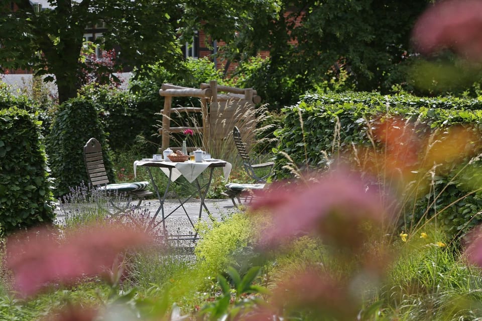 Patio, Restaurant/places to eat, Garden, Balcony/Terrace, Other, Breakfast, Buffet breakfast