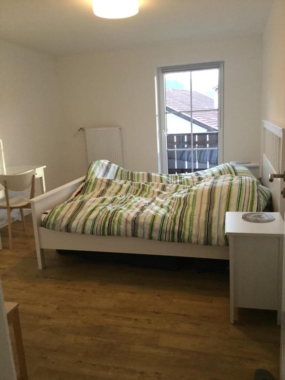 Bedroom, Mountain view