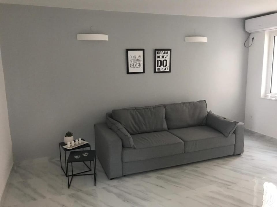 Casa Bianca Apartment in Kotor Municipality