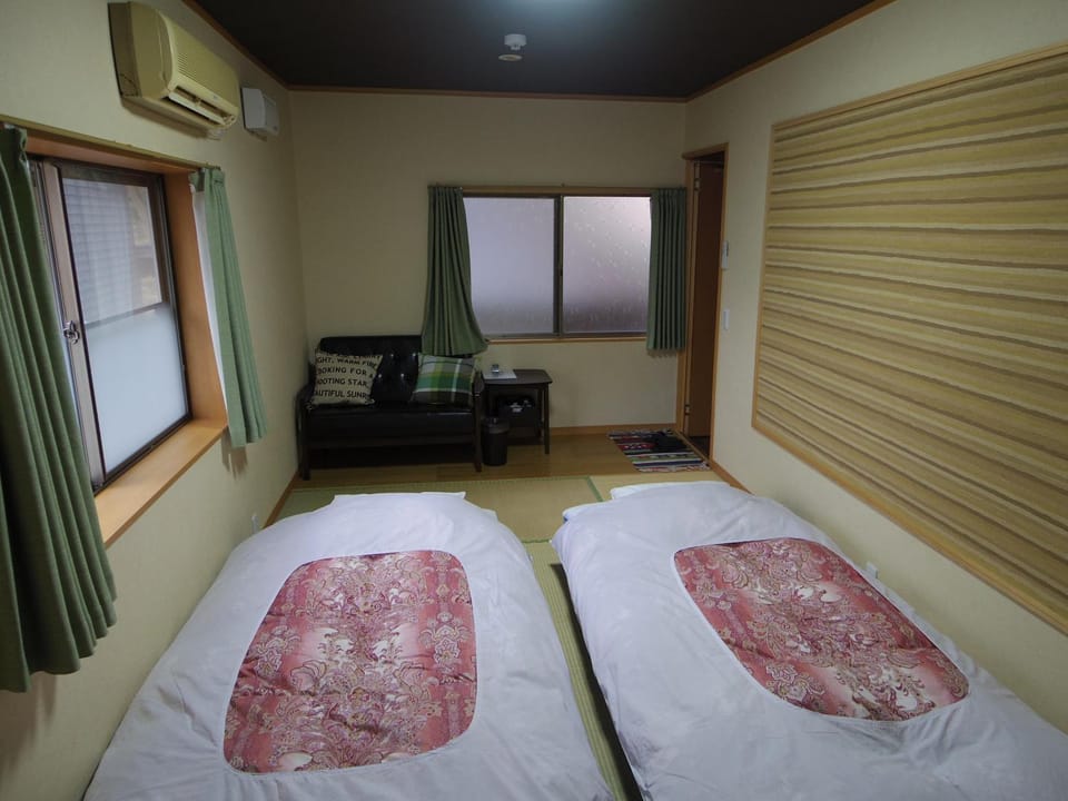 Motomiya Bed and Breakfast in Shizuoka Prefecture